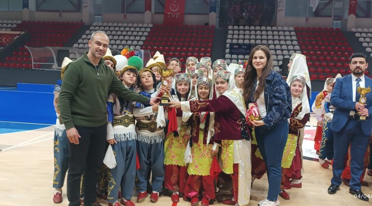 Afşin Halk Oyunları ekibinden bir Şampiyonluk daha!