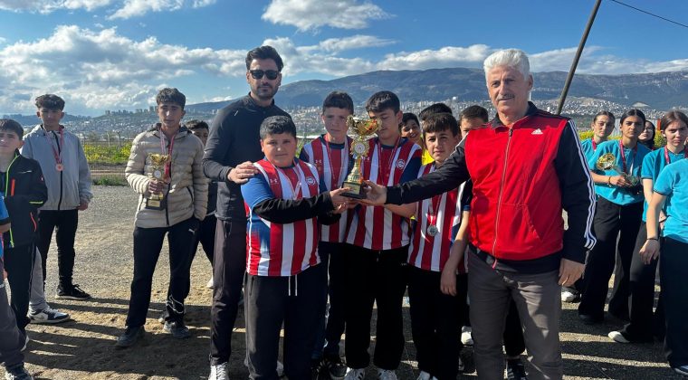 Nadır Ortaokulu Bocce Şampiyonasında İl İkincisi oldu.