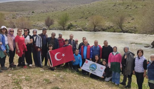 Osmaniye Dağcılık Kulübü üyeleri Afşin’de Ters Lale ziyareti yaptı.
