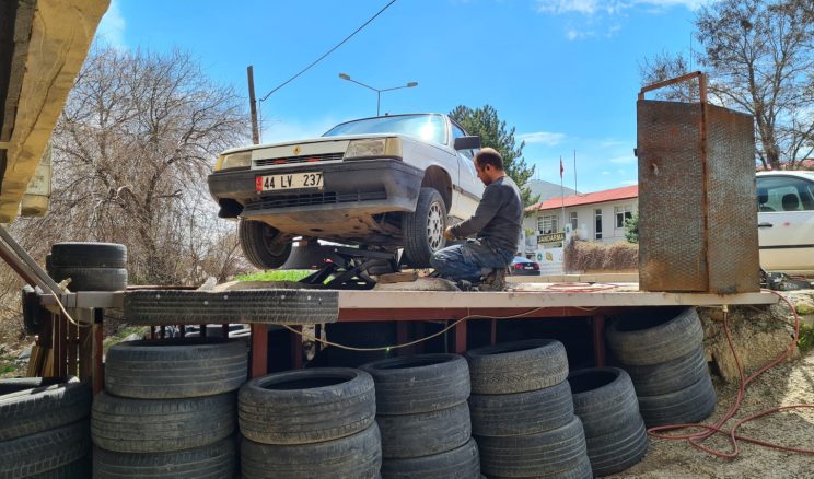 Araçlarda yazlık lastik uygulaması başladı.