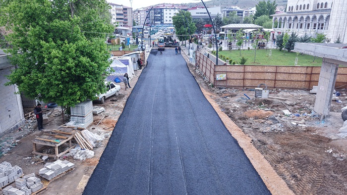 Büyükşehir’den Afşin’de Atatürk Caddesi’nin Ulaşım Standardını İyileştiren Hamle.