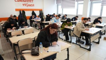 Pusula Maraş’ın KPSS Deneme Sınavları Gençlerden Yoğun İlgi Görüyor.