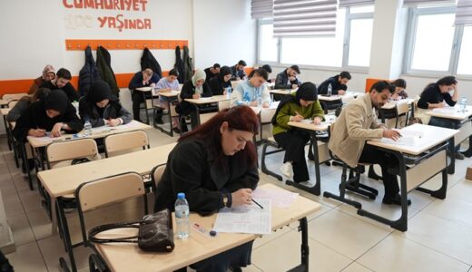 Pusula Maraş’ın KPSS Deneme Sınavları Gençlerden Yoğun İlgi Görüyor.