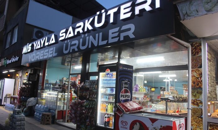 MİS Yayla Şarküteri müşteri kabulüne başladı.