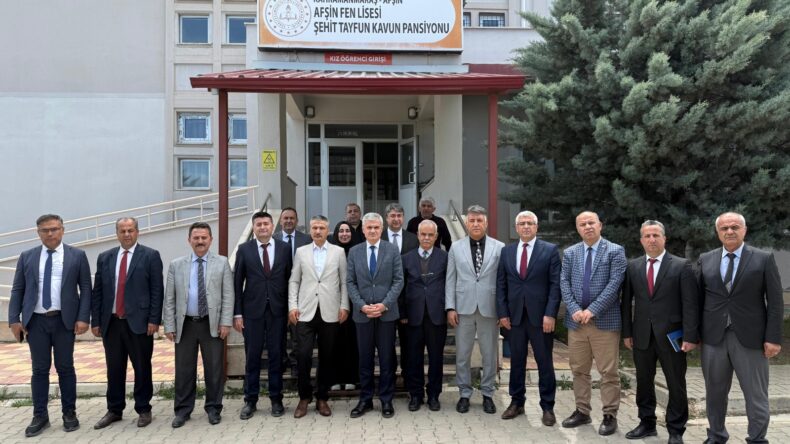 İl Müdürü Akpınar ve Beraberindeki Heyetten Afşin’e Kapsamlı Eğitim Ziyareti.