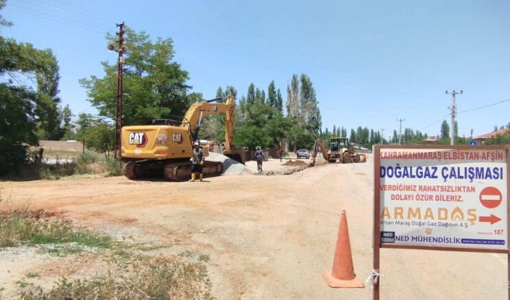 Çobanbeyli Mahallesinde Doğalgaz gattı çalışması sürüyor.
