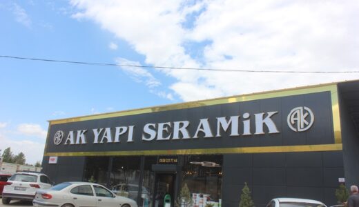 Ak Yapı Seramik Teşhir Mağazası müşterilerini bekliyor.