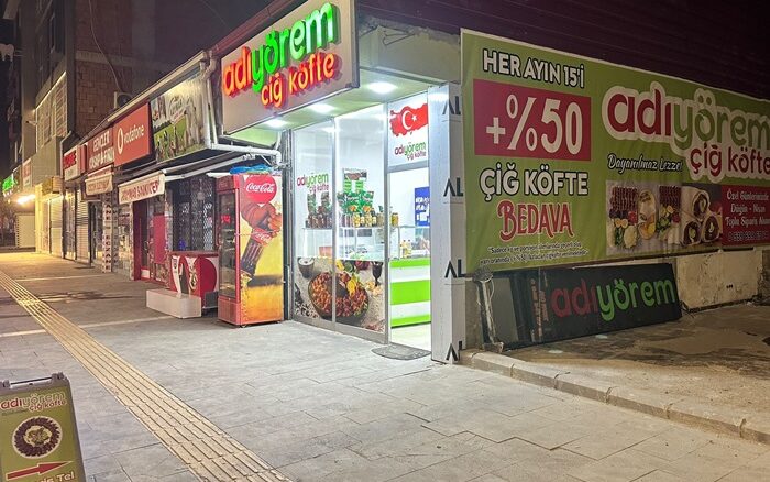 Bugün Adıyörem Çiğköfte’de daha fazla çiğköfte yeme günü!