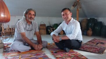 Afşin’e bağlı Çobanbeyli Mahallesinde yaşayan Ali Mert, kültürel bir Mirasın taşıyıcılığını yapıyor.