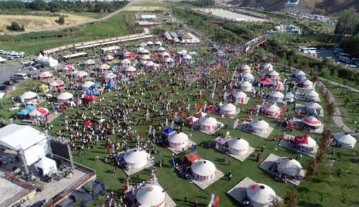 Kahramanmaraş’ın Kültürel Zenginlikleri Ahlat’ta Dünyaya Tanıtıldı.