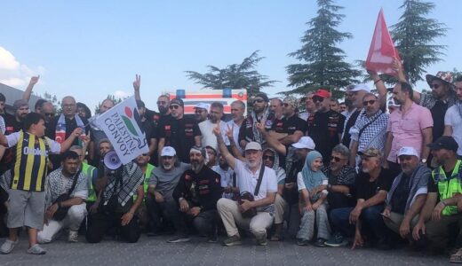 Afşinli bir hemşehrimizin de olduğu Filistin Konvoyu, güçlenerek ilerliyor.