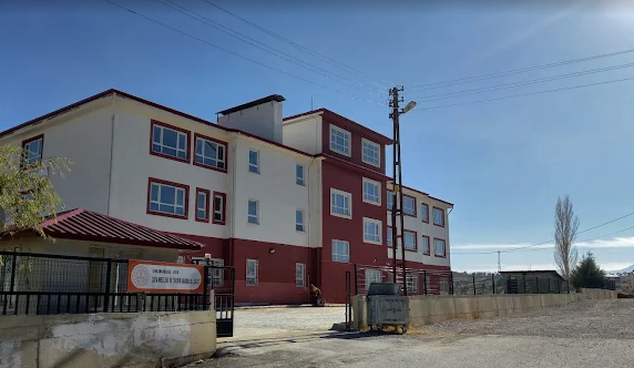 Afşin’de Personelin Afet Sonrası Mesleki Kapasitesinin Artırılması projesi kabul edildi.