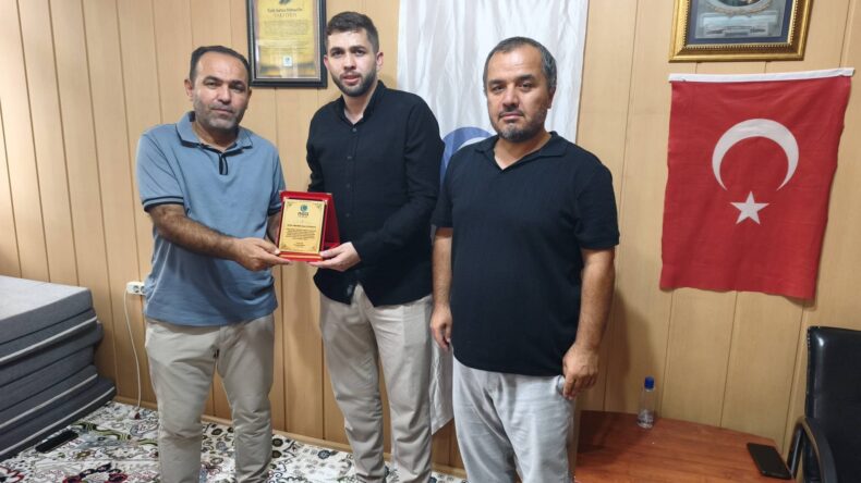 Afşin Anadolu Gençlik Derneğinde Bayrak Değişimi!