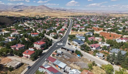 Büyükşehir, Afşin’de 3 Mahallenin Ulaşımını İyileştiren Yol Yatırımını Tamamladı.