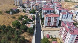 Afşin’de Atlas Caddesi’nin Asfaltı Büyükşehir’le Yenileniyor.