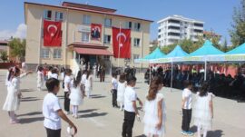 AFŞİN’DE İLKÖĞRETİM HAFTASI COŞKUYLA KUTLANDI.