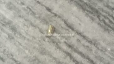Afşin’de bir evin çatısına düşen Yorgun mermi Çatıyı delerek evin içine girdi.