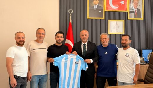 Afşin Spor Yönetim kurulu üyelerinden Başkan Koray Kıraç’a ziyaret.