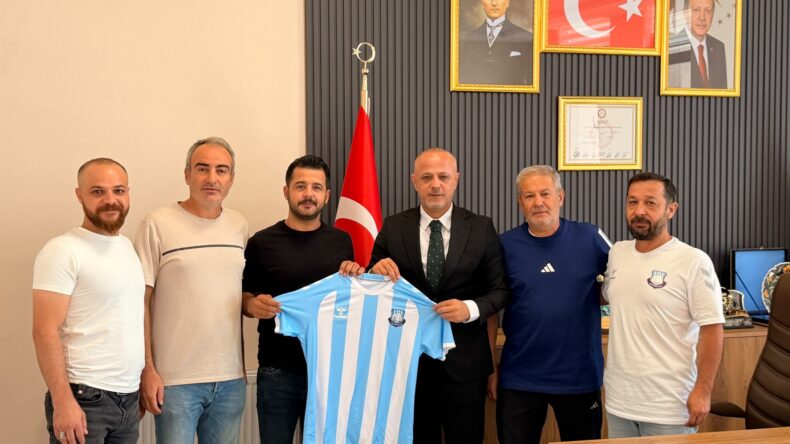 Afşin Spor Yönetim kurulu üyelerinden Başkan Koray Kıraç’a ziyaret.