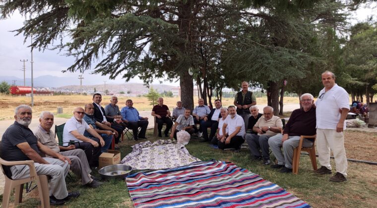 Afşinli Hacılar Rabia Parkı’nda Buluştu: Şehrimizin Selameti İçin Dua Ettiler.