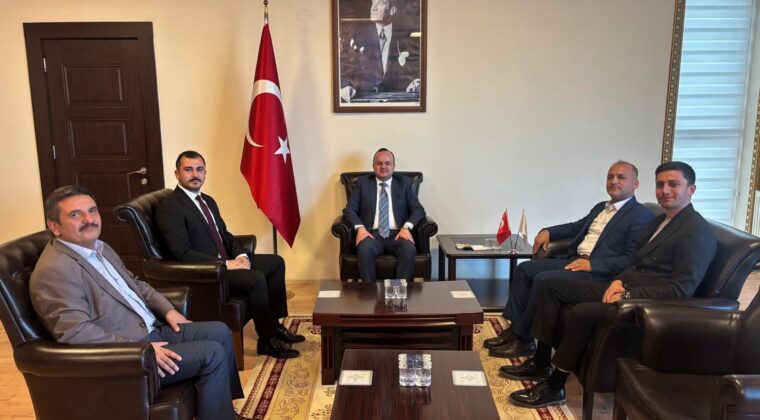 Anahtar Parti Afşin İlçe Başkanlığından Kaymakam Arslantürk’e ziyaret.