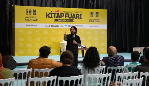 Kitap Fuarı’nda Uğur Batı’dan Bireysel ve Toplumsal Gelişim Söyleşisi.