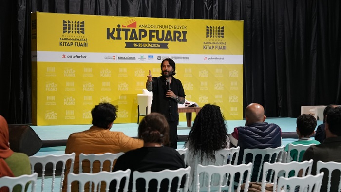 Kitap Fuarı’nda Uğur Batı’dan Bireysel ve Toplumsal Gelişim Söyleşisi.
