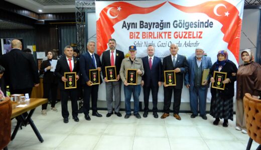 AFŞİN’DE ŞEHİT AİLELERİ VE GAZİLERE DEVLET ÖVÜNÇ MADALYALARI VERİLDİ.