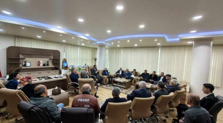 Yeni Parti’den Ticaret ve Sanayi Odasına Hayırlı olsun ziyareti.