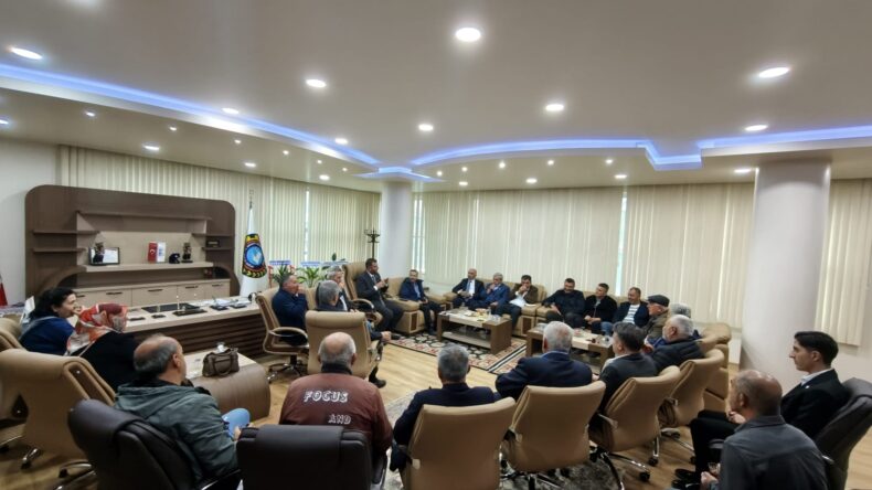 Yeni Parti’den Ticaret ve Sanayi Odasına Hayırlı olsun ziyareti.